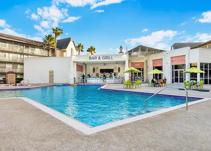 Avanti International Resort